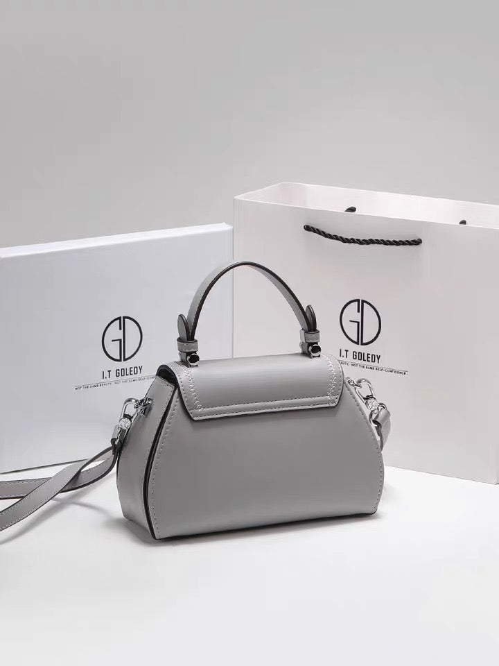 Clutch - Blue - Embroidered Pattern