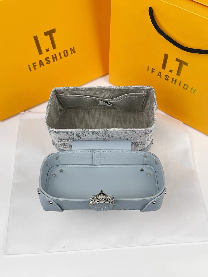 Clutch - Blue Leather Trim Box - Nature Pattern